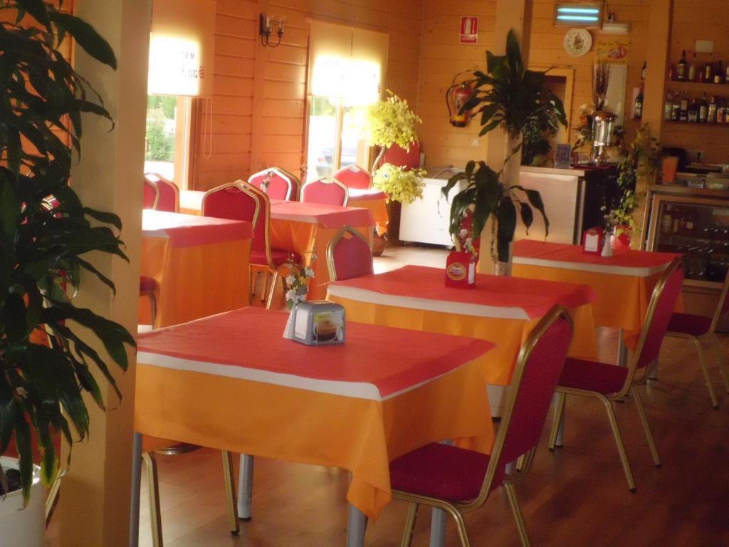 Motel San Isidro Villarrubio Екстериор снимка