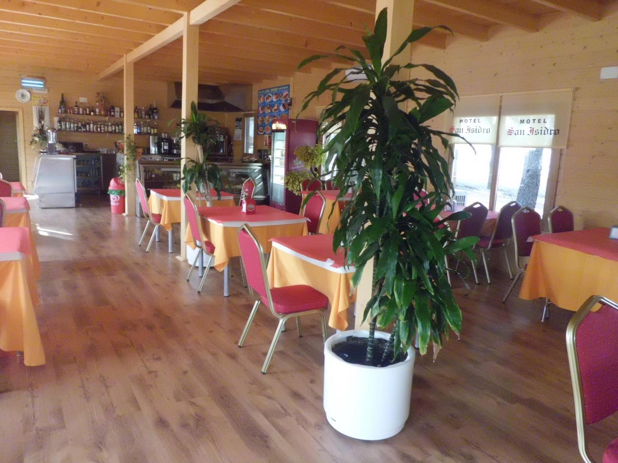 Motel San Isidro Villarrubio Екстериор снимка