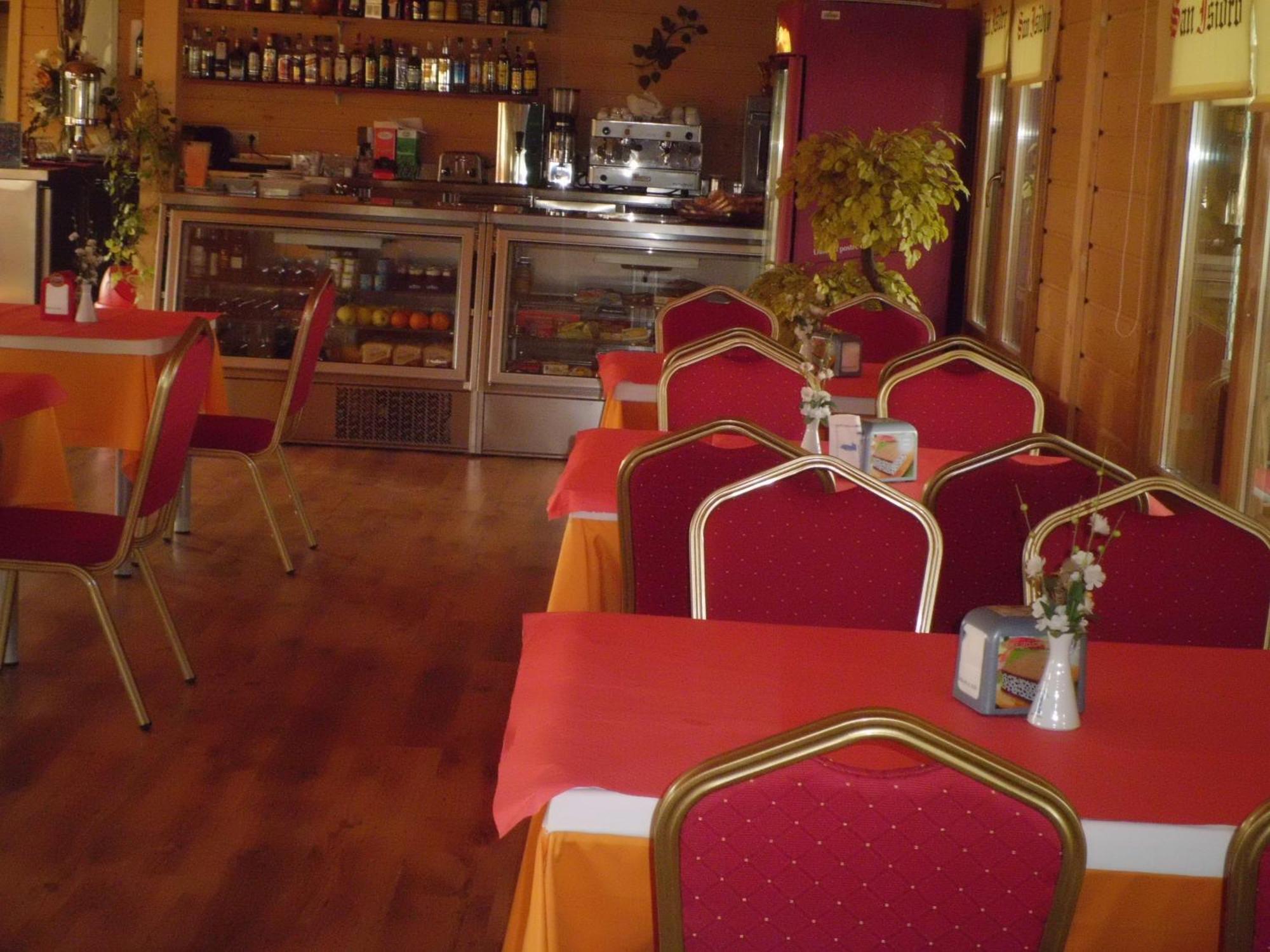 Motel San Isidro Villarrubio Екстериор снимка
